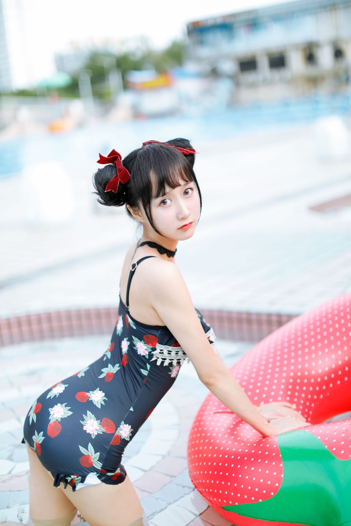 Coser@木绵绵OwO Vol 022 草莓泳衣 0001 1993510082.jpg