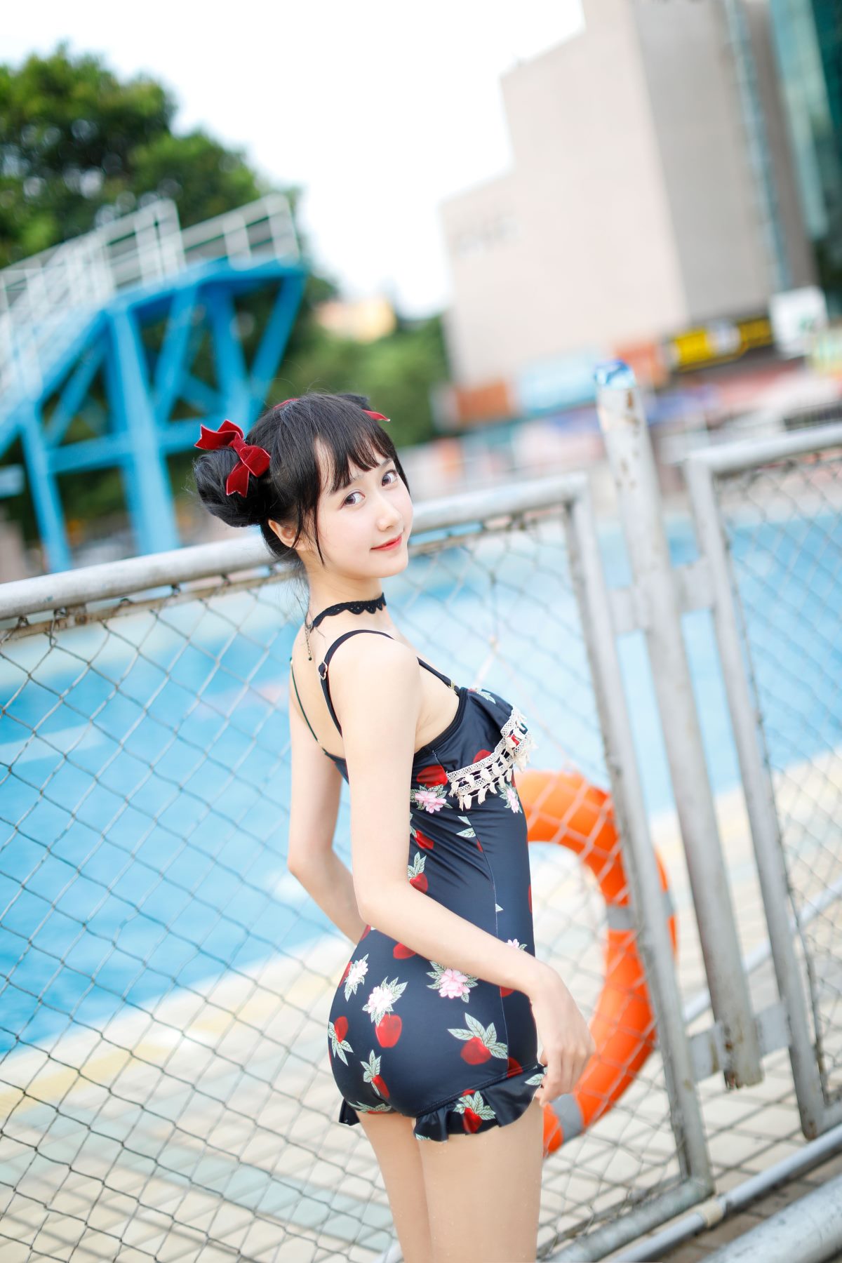 Coser@木绵绵OwO Vol 022 草莓泳衣 0017 5528764958.jpg