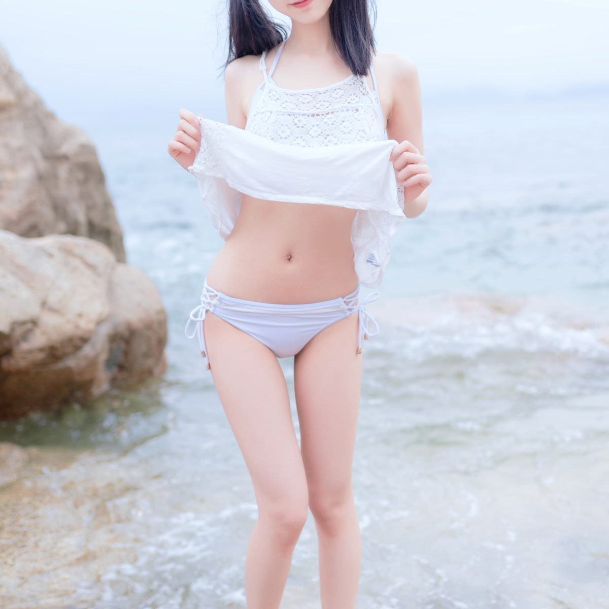 Coser@木绵绵OwO Vol 024 海边白色比基尼电子版 0029 5077978396.jpg