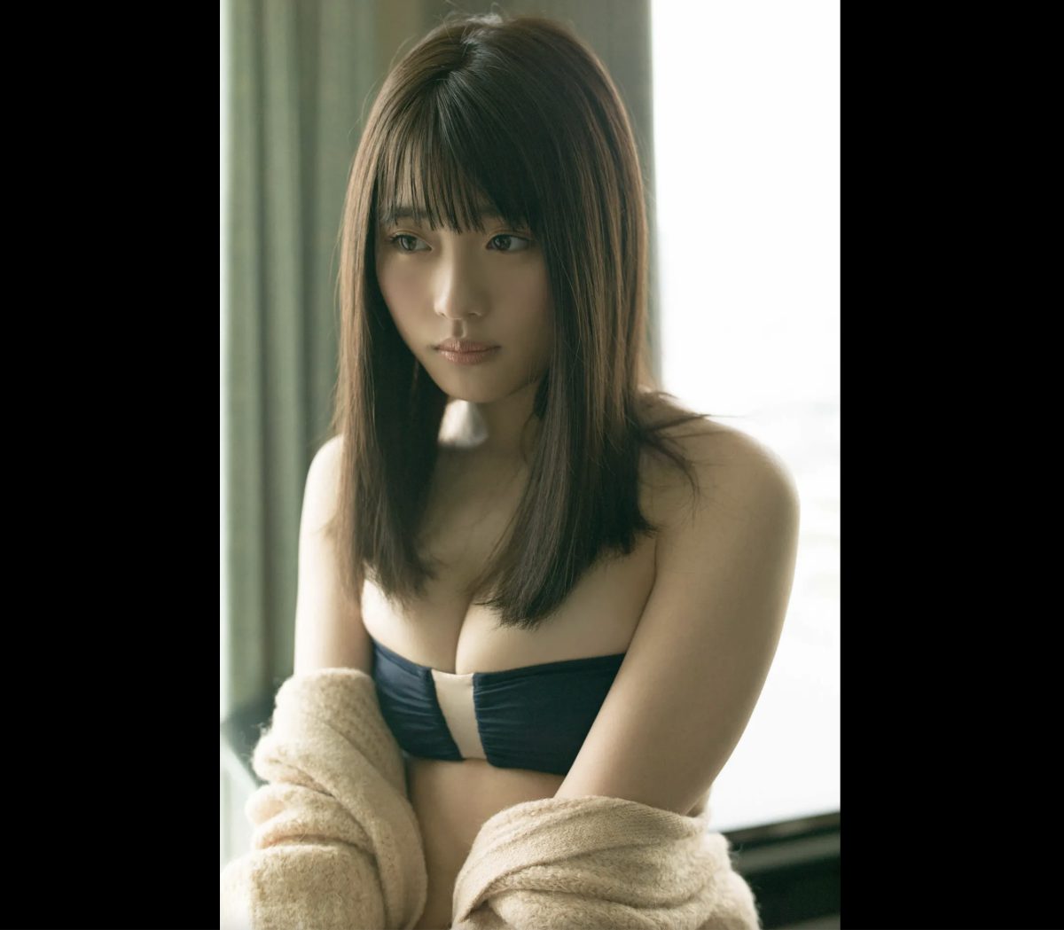 FRIDAY Digital Photobook 2020 11 06 Momoka Ishida 石田桃香 cutie & beauty 044 9899491547.jpg