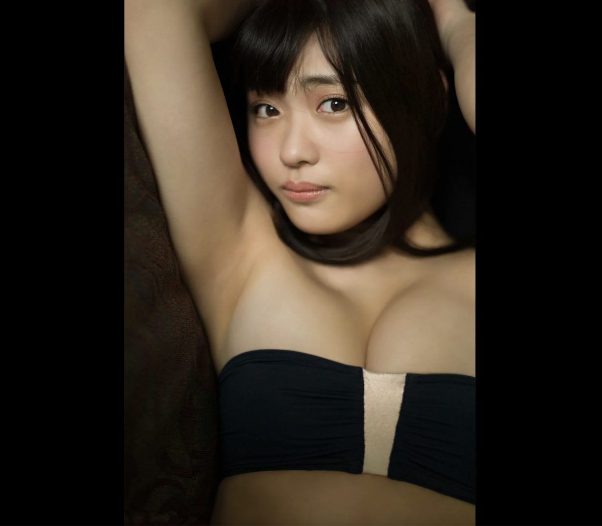 FRIDAY Digital Photobook 2020 11 06 Momoka Ishida 石田桃香 cutie & beauty 054 6135726649.jpg