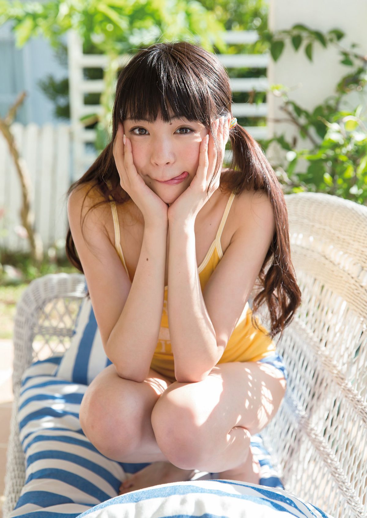 Photobook 2014 09 22 Yuumi Shida 志田友美 1st Photobook YUUMI 0047 7598388665.jpg