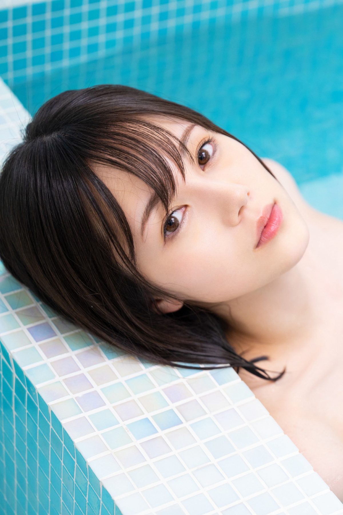 Photobook 2021 05 14 Remu Suzumori 涼森れむ Stay transparent 透明なままで 84 6321142759.jpg