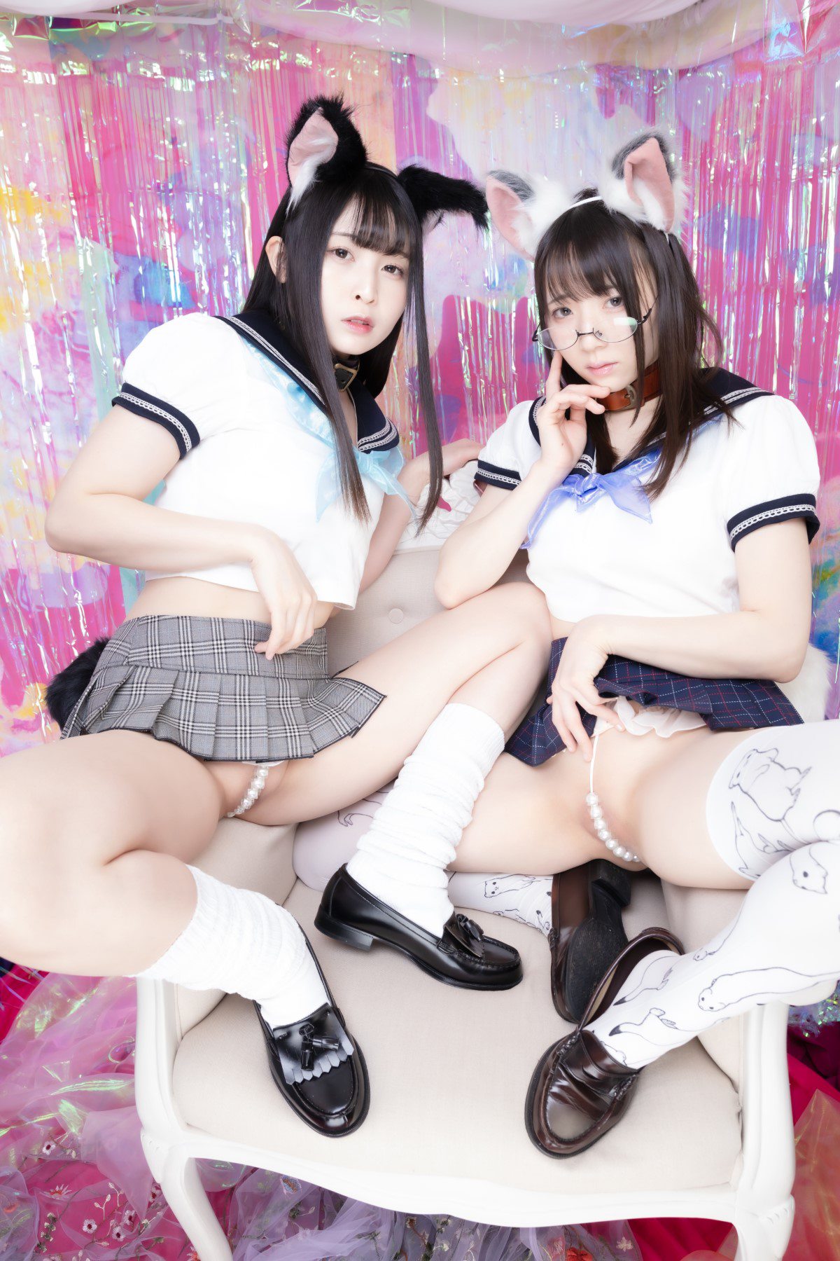 Photobook Mizuna Shione And Utatane Sui 水那しおね×うたたね翠 ぷれでたーらっと写真集 Quatre Mains A 00028 7117869100.jpg