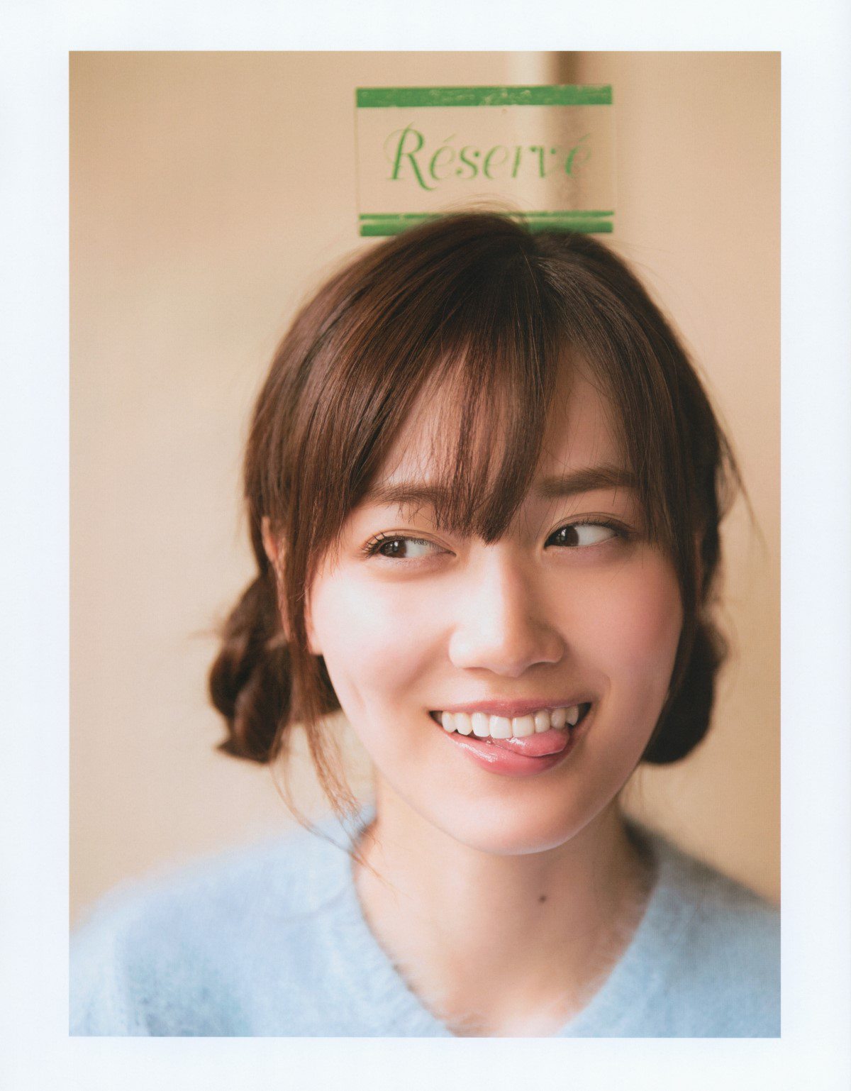 Photobook 乃木坂46 山下美月1st写真集 忘れられない人 A 00051 6169937936.jpg