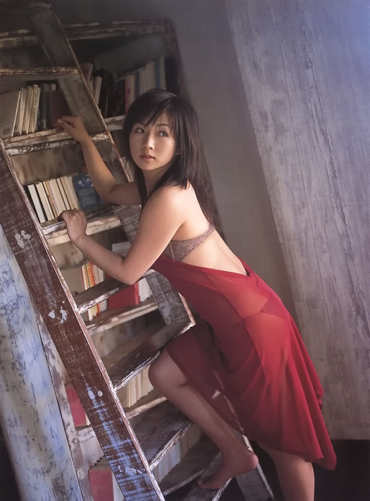 Photobook 愛川ゆず季 Miss Girl B 42 4843078288.jpg