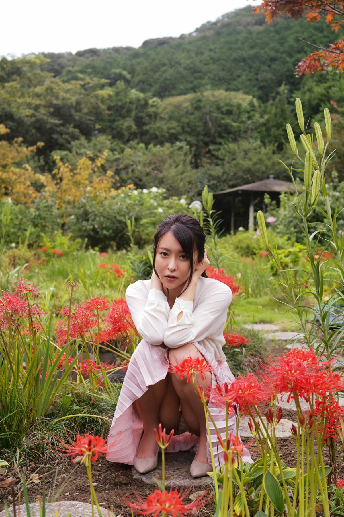 Weekly Gendai Photobook 2022 04 26 Sena Natsuki 奈月セナ Tamayura Beauties of nature たまゆら 花鳥風月 25 8051034383.jpg