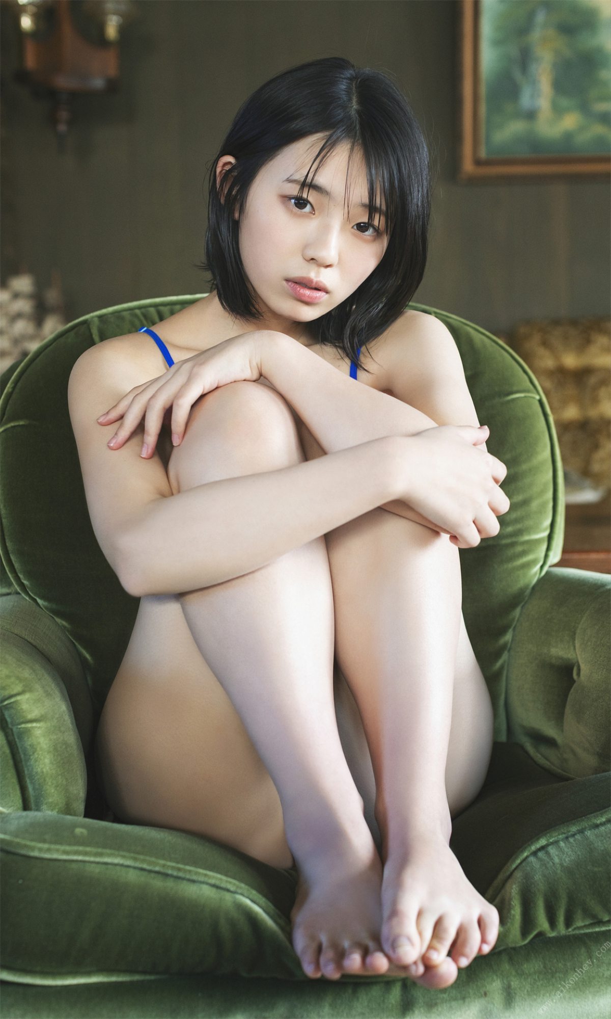 Weekly Photobook 2022 03 14 Hina Kikuchi 菊地姫奈 Harumeku honomeku 春めく、ほのめく 0015 1704270390.jpg