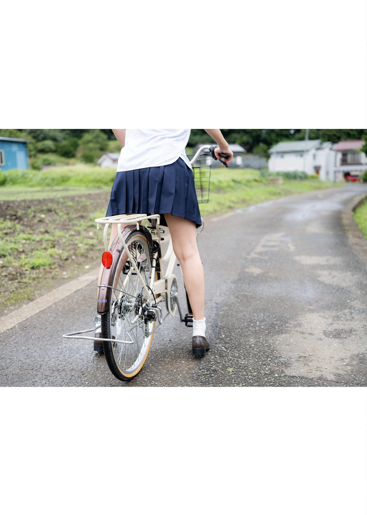 EX Taishu Photobook Yurika Wagatsuma 我妻ゆりか Angel innocence 天使爛漫 2021 08 27 0064 5739860245.jpg