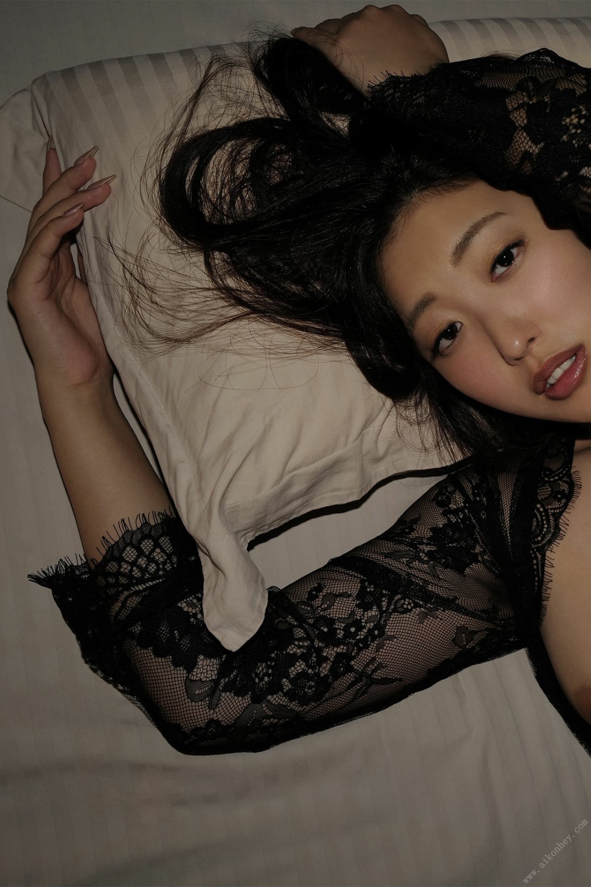 FRIDAY Digital Photobook Asahi Mizuno 水野朝陽 Aphrodisiac ripe BODY Vol 2 媚薬の完熟BODY Vol 2 2021 12 03 0036 7475323801.jpg