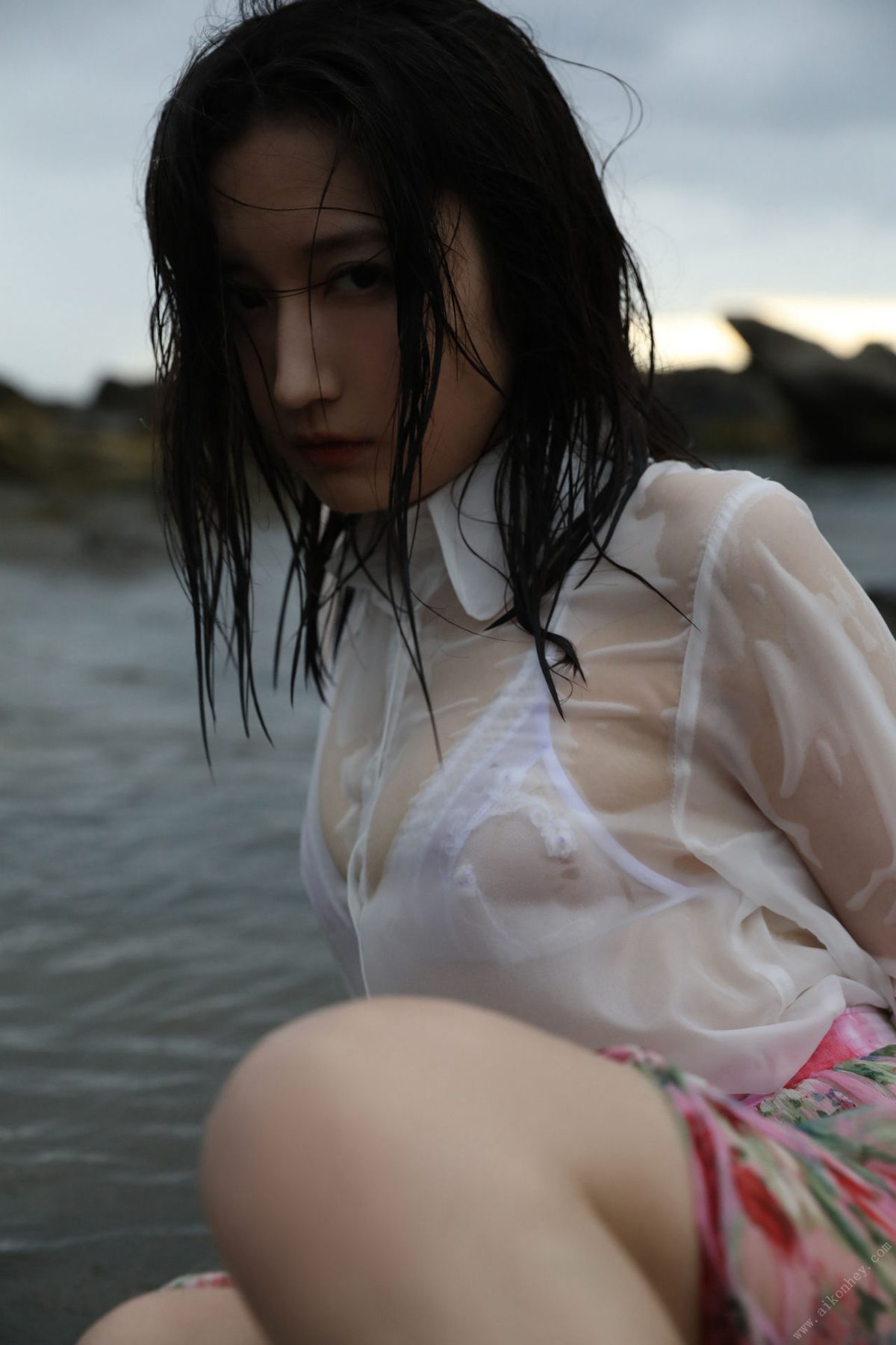 FRIDAY Digital Photobook Kaede Shimizu 清水楓 emerge as MAX EDITION 2020 10 16 0068 7854178486.jpg