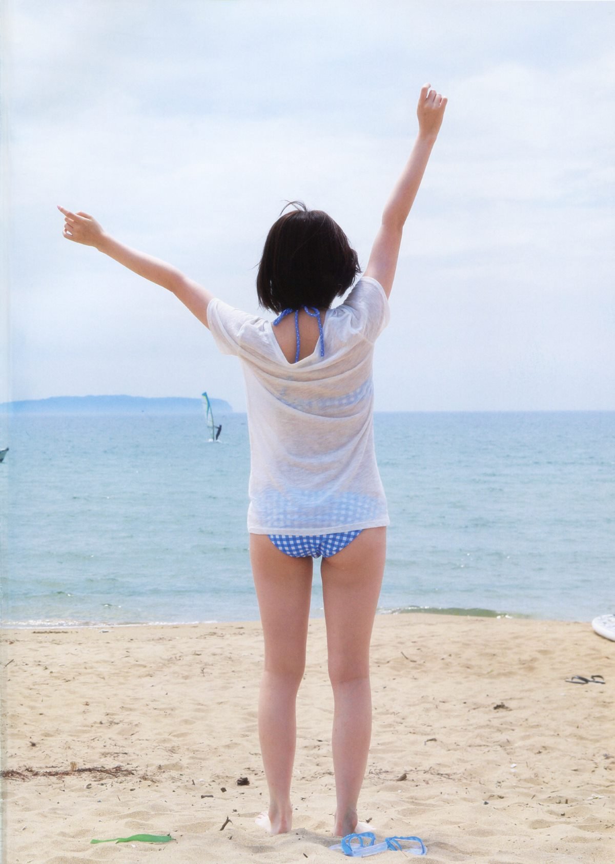 Photobook Haruka Shimazaki 島崎遥香 1st Photobook Paruru Komaru  ぱるる、困る 2013 07 19 A 0006 1458742536.jpg