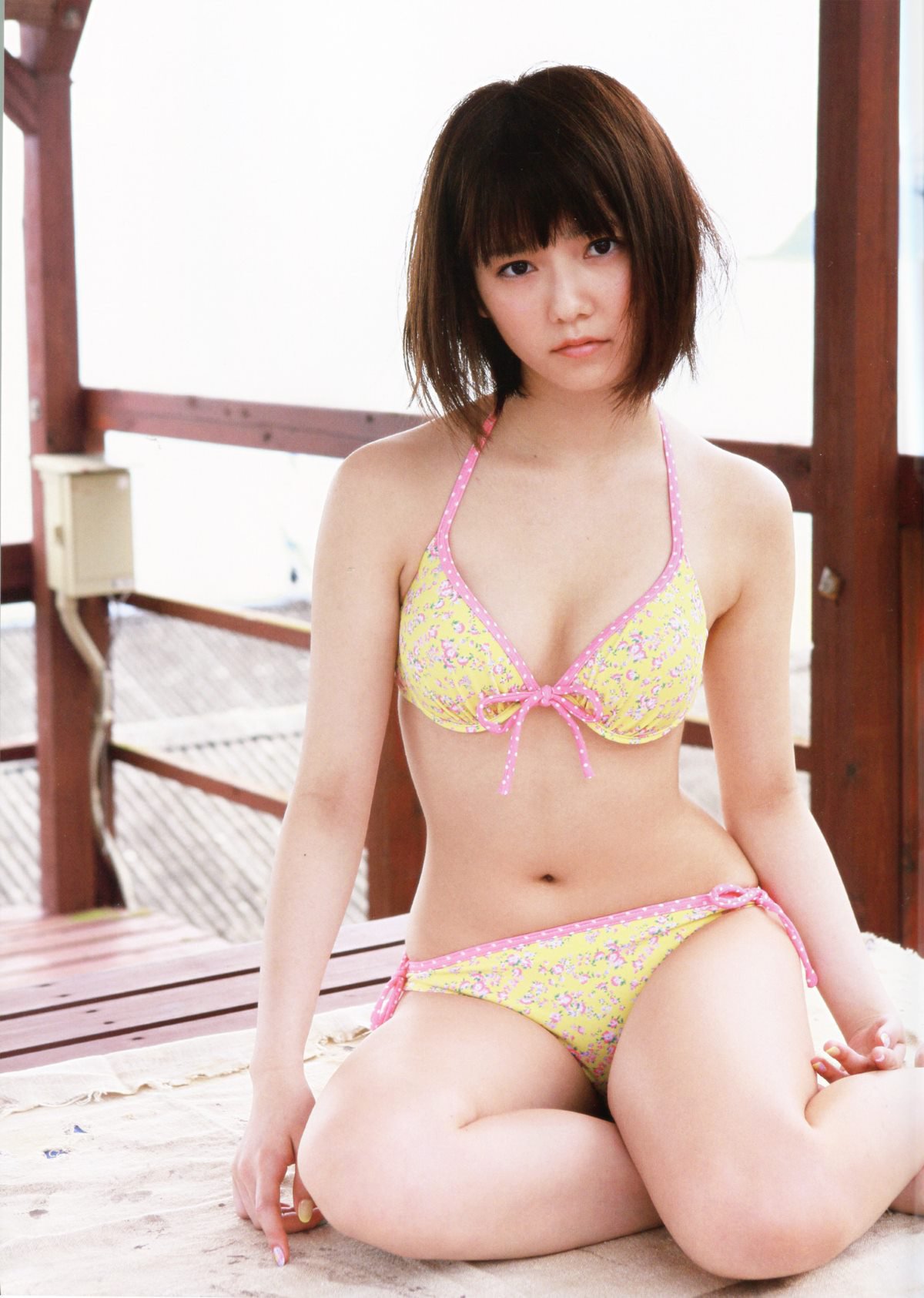 Photobook Haruka Shimazaki 島崎遥香 1st Photobook Paruru Komaru  ぱるる、困る 2013 07 19 A 0031 3964187434.jpg