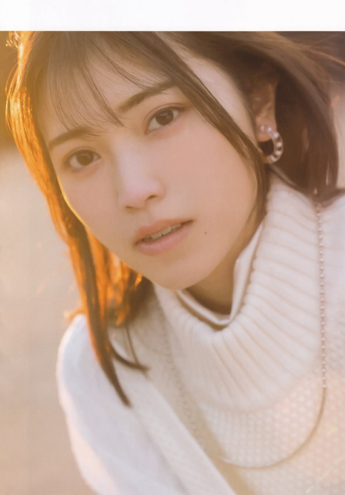 Photobook Kaori Ishihara 石原夏織 Terminal 2022 03 10 0084 8467615057.jpg