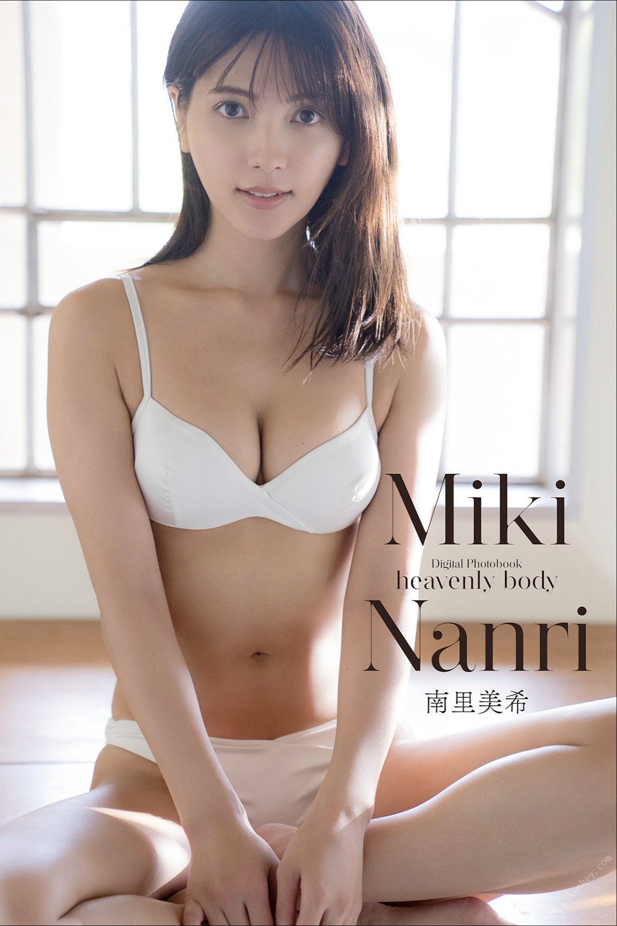 Photobook Miki Nanri 南里美希 – heavenly body 2021-11-29
