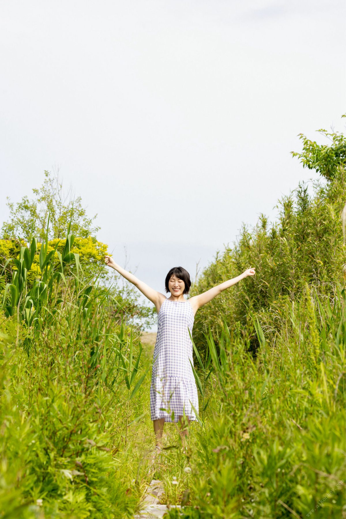 Photobook まだ見ぬ世界へ 春原未来ヌード写真集 0047 4779469091.jpg