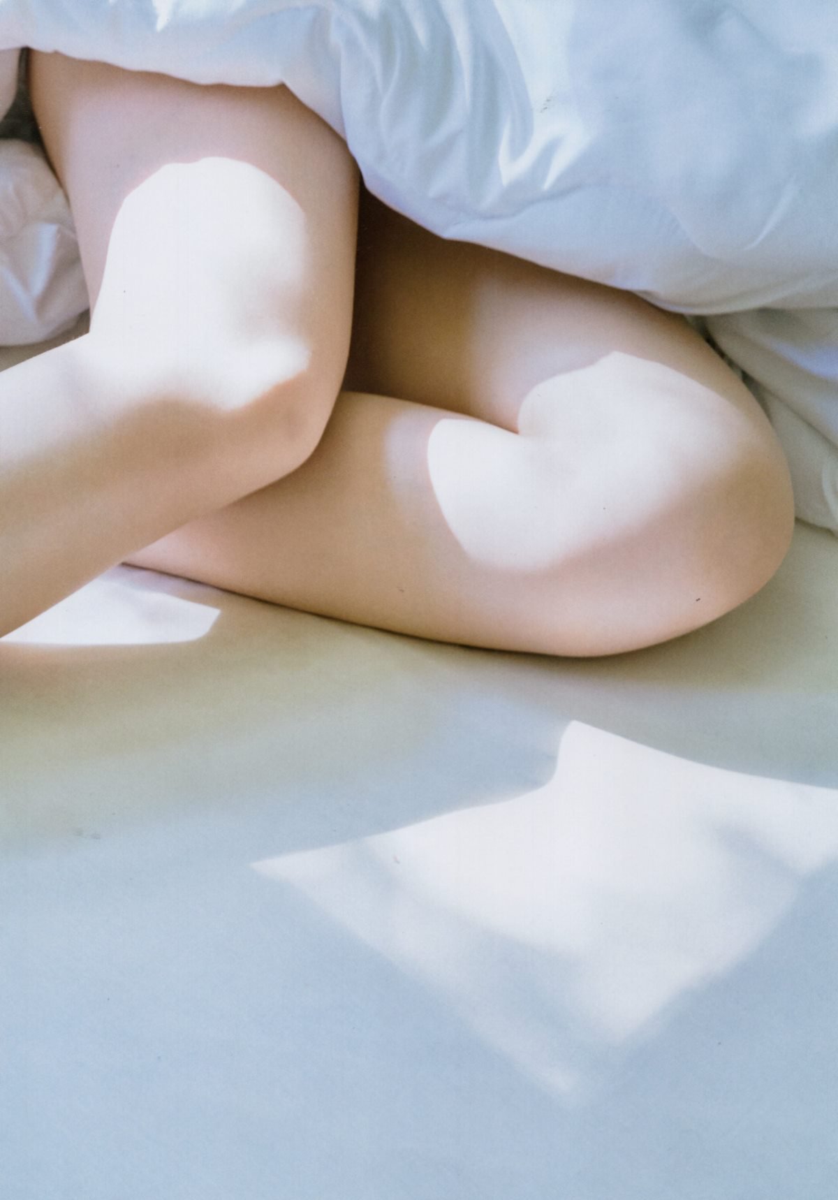 Photobook 運上弘菜 フォトブック WHITE 0060 2999449469.jpg