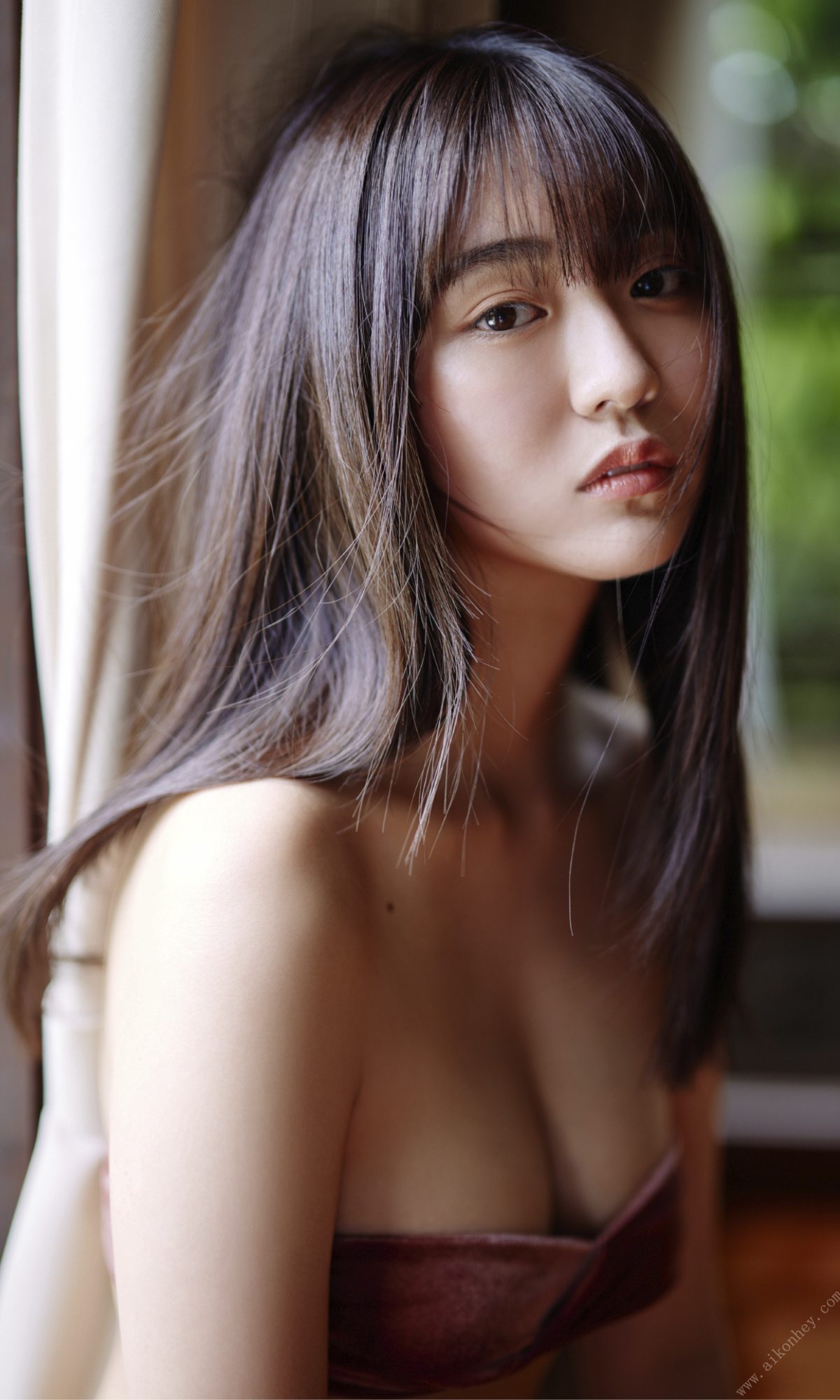 Weekly Photobook Runa Toyoda 豊田ルナ The magic of summer 夏の魔法 2022 08 08 0006 0885860970.jpg