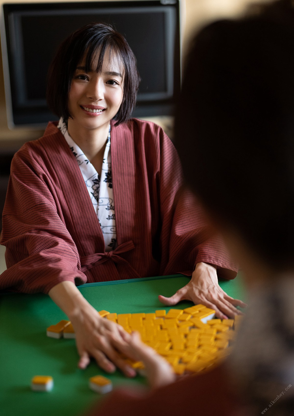 Photobook 高宮まり 岡田紗佳 牌 牌more 週刊ポストデジタル写真集 0034 5904820315.jpg