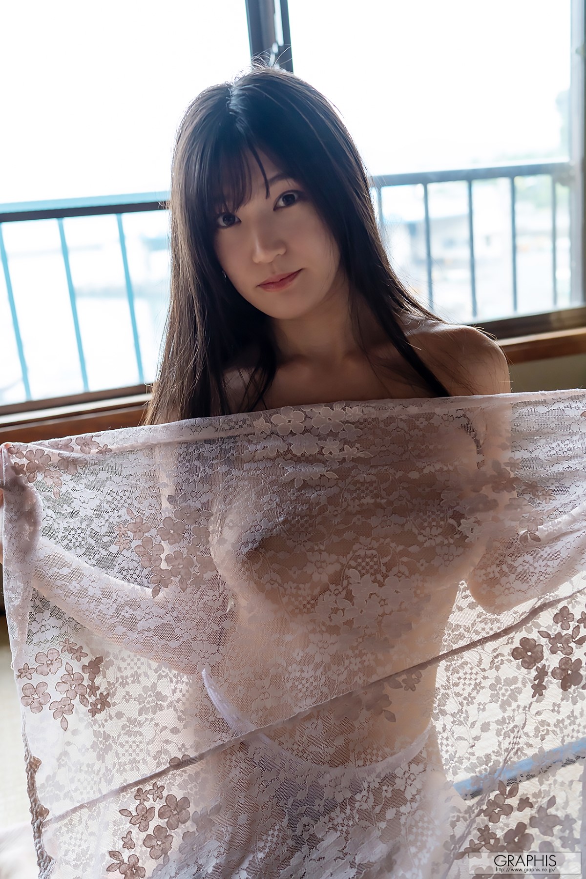 GRAPHI Takahashi Shoko 高橋しょう子 Summer Special 2019 0072 3817373325.jpg