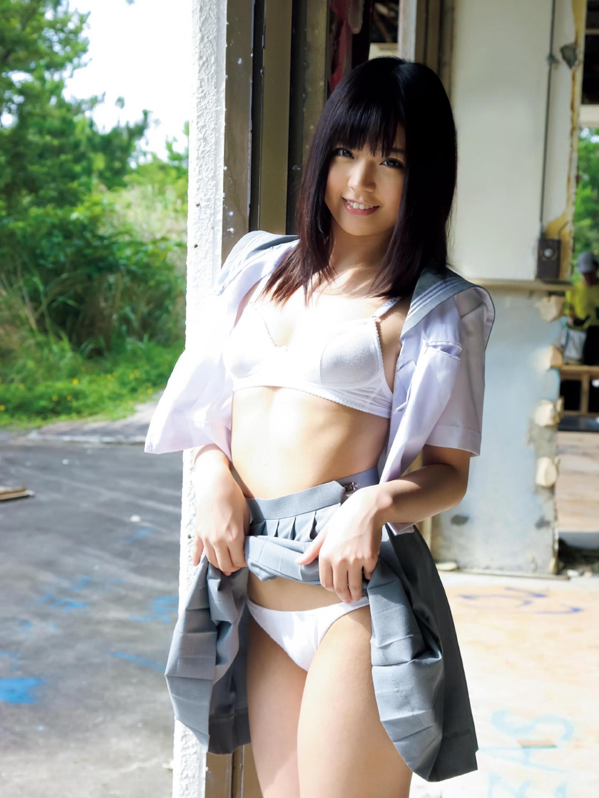 Photobook 2015 10 25 Nana Ayano 彩乃なな Photo Collection Deluxe Edition 0004 0189243886.jpg