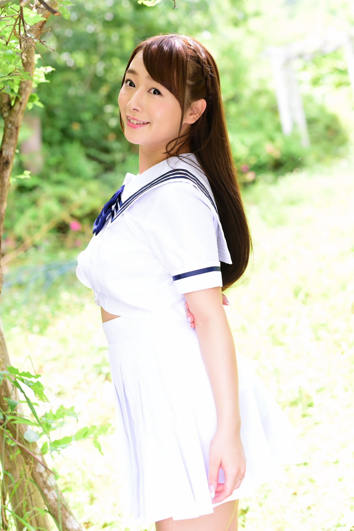 Photobook 2021 12 27 Marina Shiraishi 白石茉莉奈 Sequence Vol 014 0008 8975235702.jpg