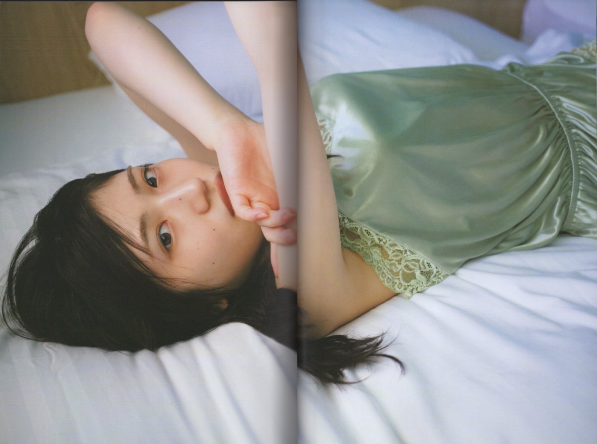 Photobook 2022 09 08 Yuiri Murayama 村山彩希 I Like Normal 0070 0817483877.jpg