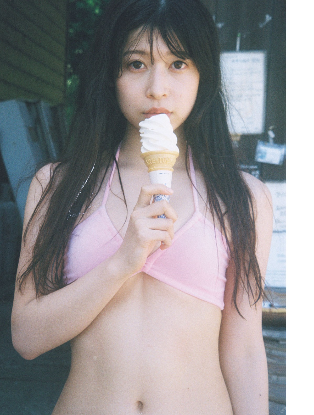 Photobook 2022 09 14 Yura Someno 染野有來 First Photobook 0043 8449199250.jpg