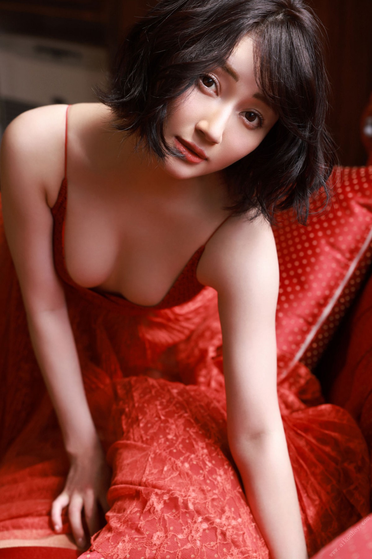 Photobook 2022 10 07 Manami Shindo 新藤まなみ Queens All Unreleased Special Edition Vol 004 0060 8964902468.jpg