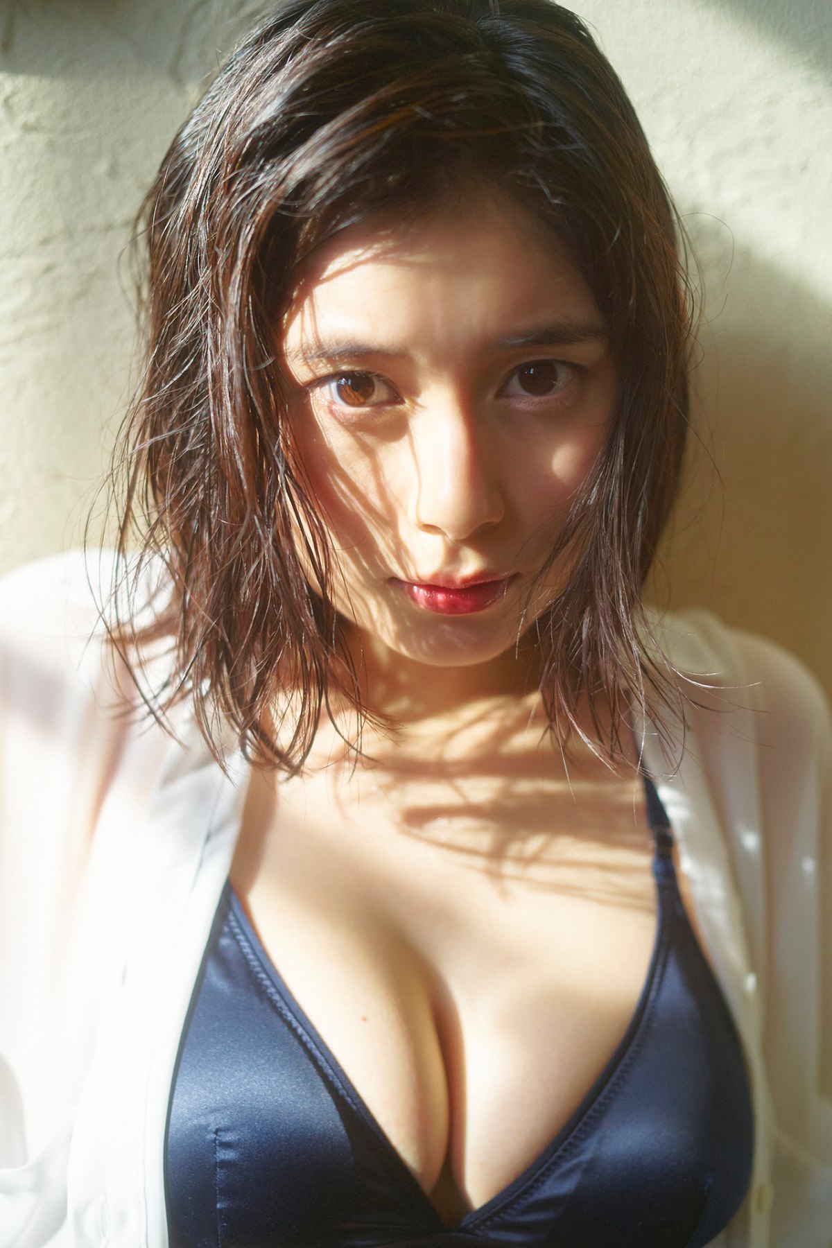 FLASH Photobook 2022 10 25 Sakurako Okubo 大久保桜子 Gorgeously Summer 0011 5995444902.jpg