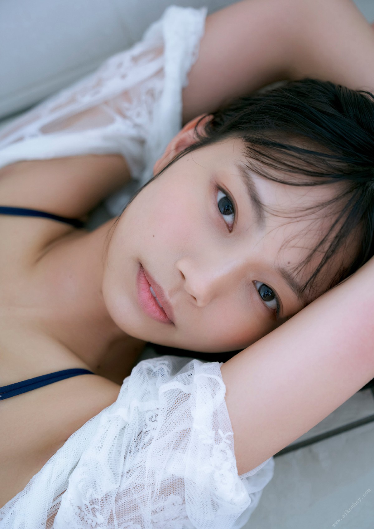 Photobook 2021 06 21 Natsume Aya 夏目綾 Aya Summer 0033 1589827004.jpg