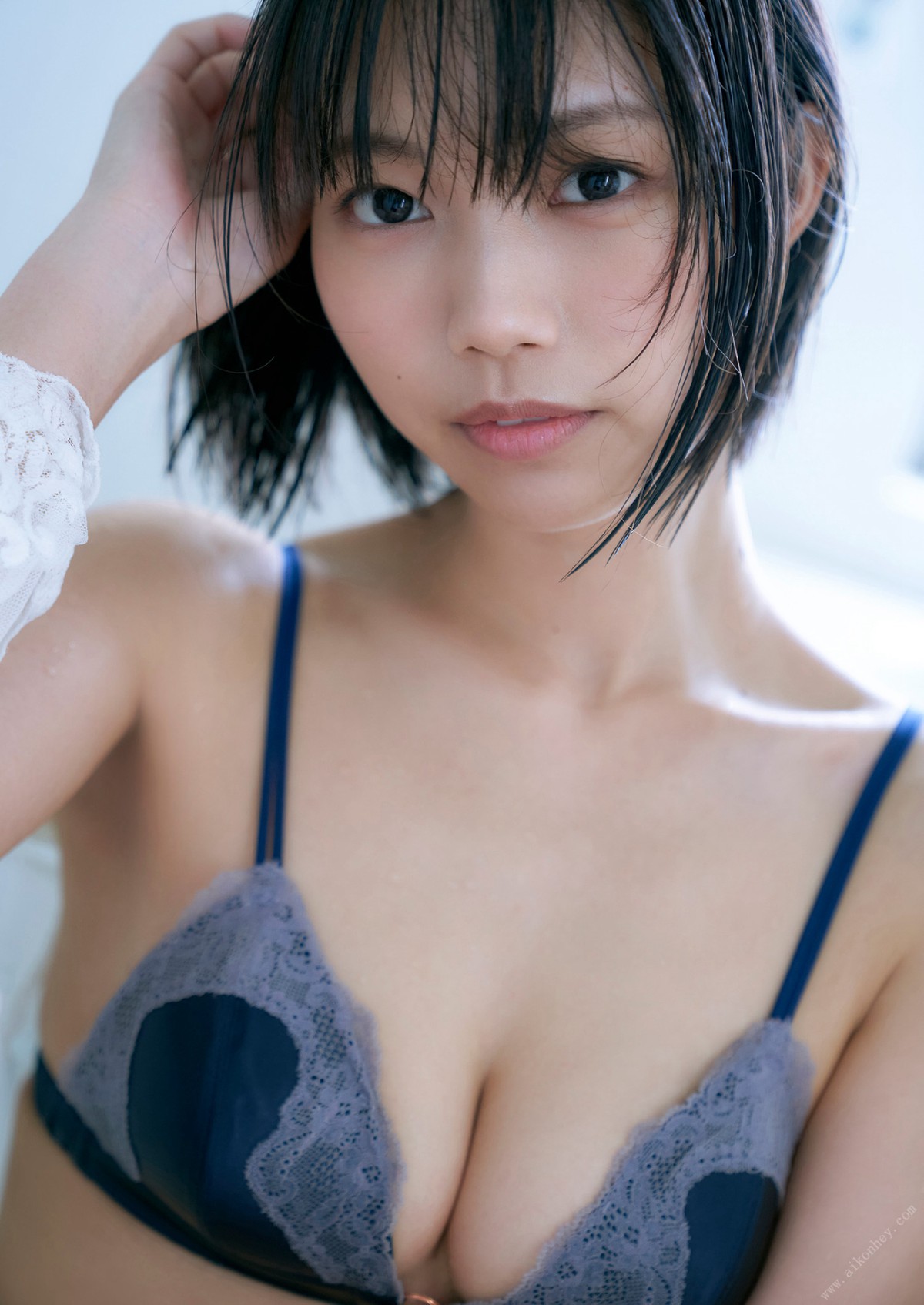 Photobook 2021 06 21 Natsume Aya 夏目綾 Aya Summer 0034 1017426869.jpg