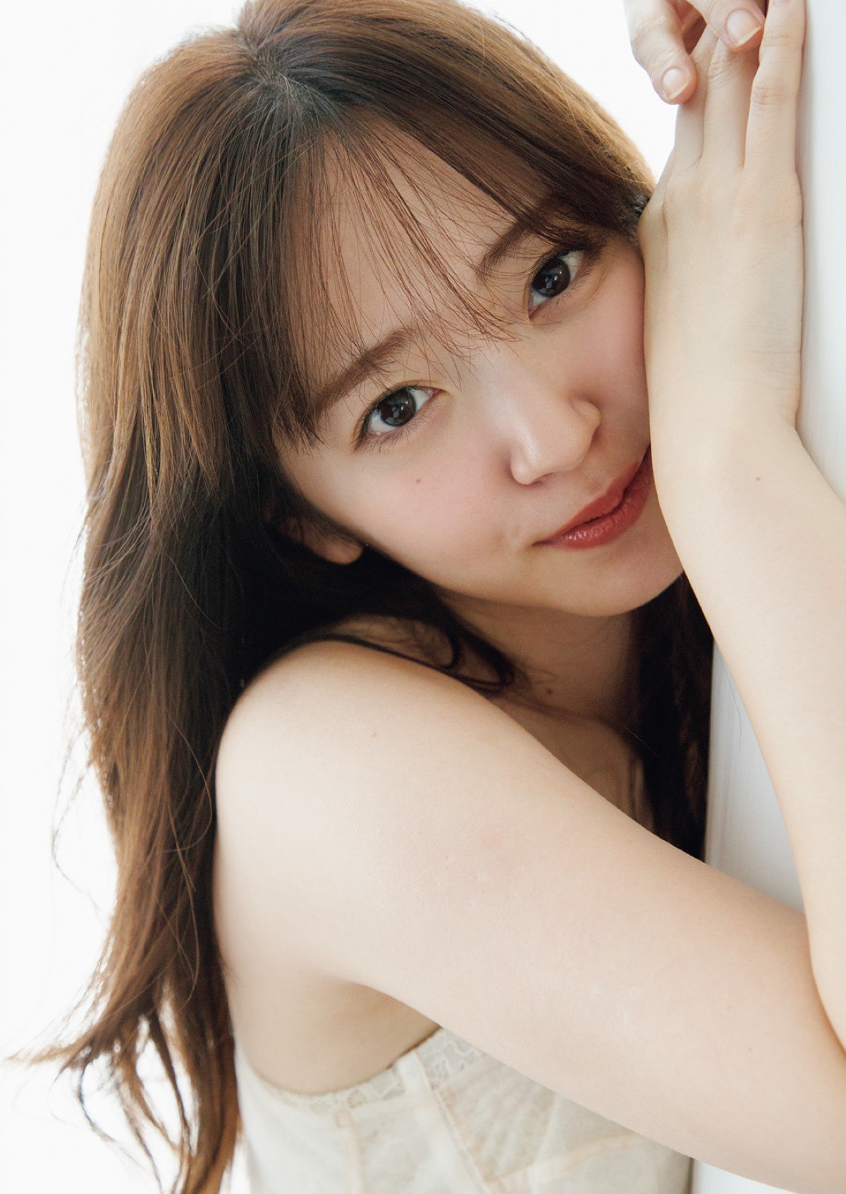 Photobook 2022 11 17 Airi Suzuki 鈴木愛理 Nectar 0032 5154084449.jpg