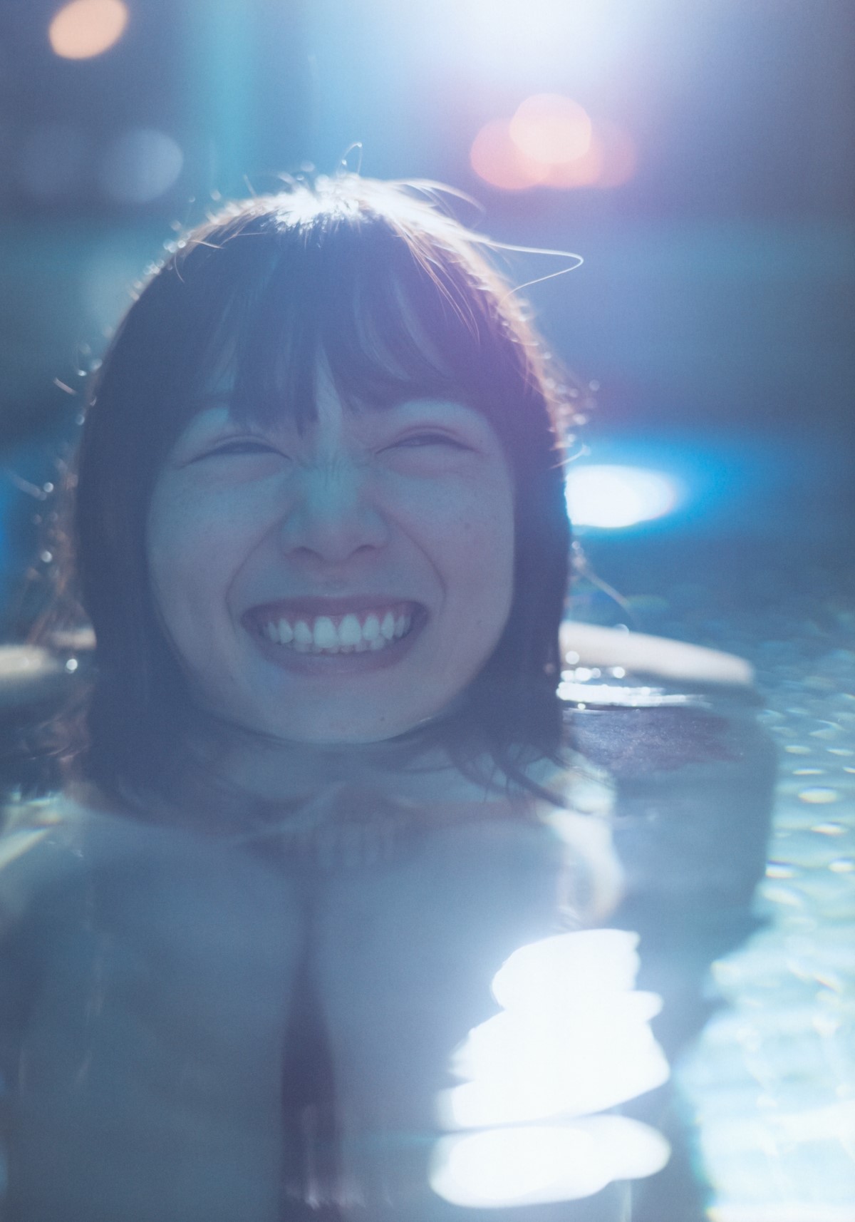 Photobook 2018 12 27 Hinako Kitano 北野日奈子 Nogizaka46 1st Photobook Air Color 0010 5858892868.jpg