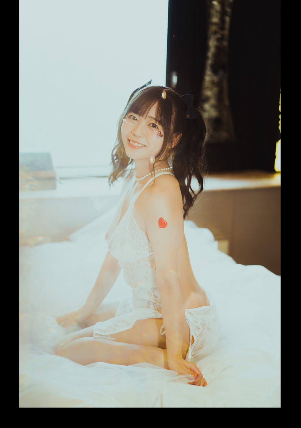 Photobook Miharu Usa 羽咲みはる Escape 0055 6548065624.jpg