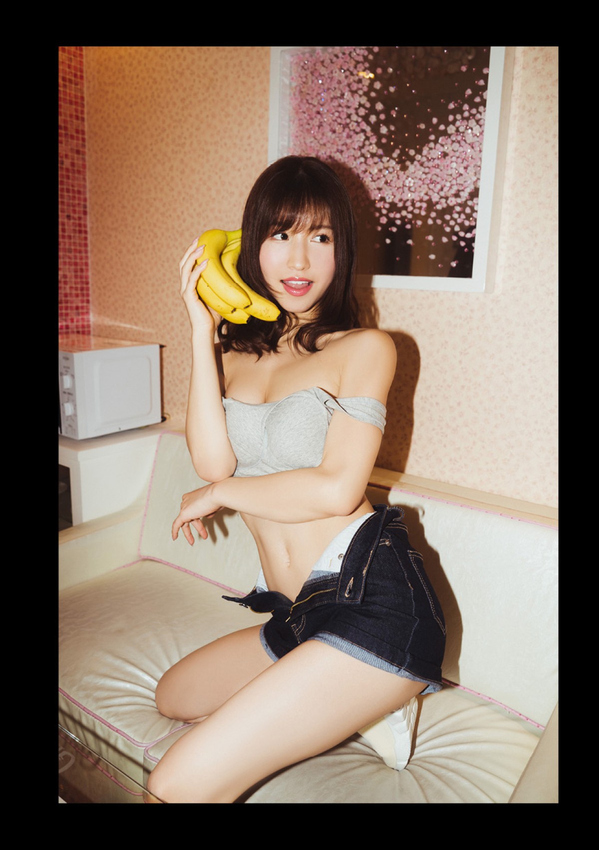 Photobook Momo Sakura 桜空もも Escape No Watermark 0028 8821011589.jpg