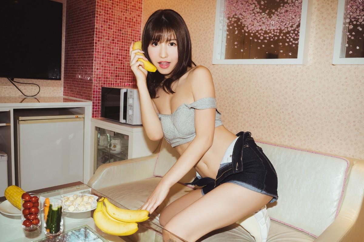 Photobook Momo Sakura 桜空もも Escape No Watermark 0072 2285250630.jpg