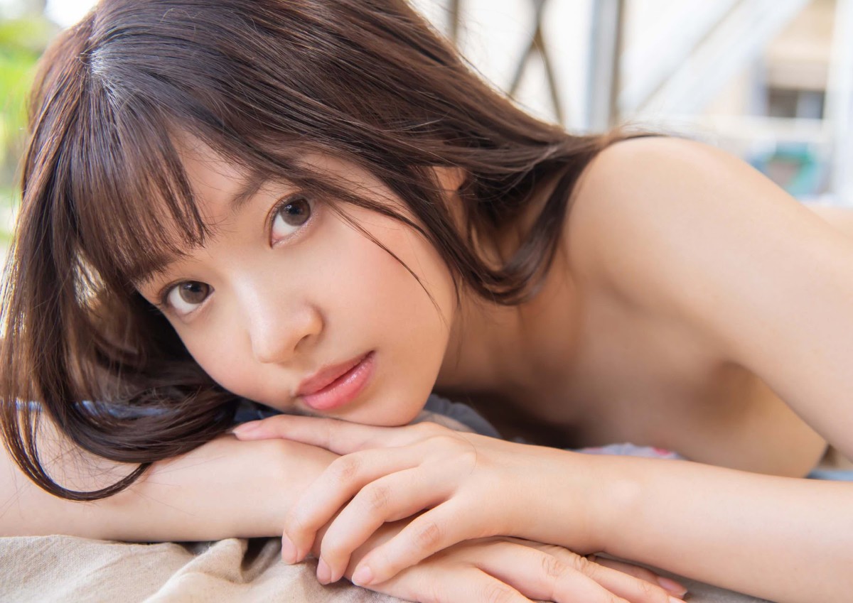 Photobook Rin Natsuki 夏木りん Endless Summer 0028 0532349343.jpg