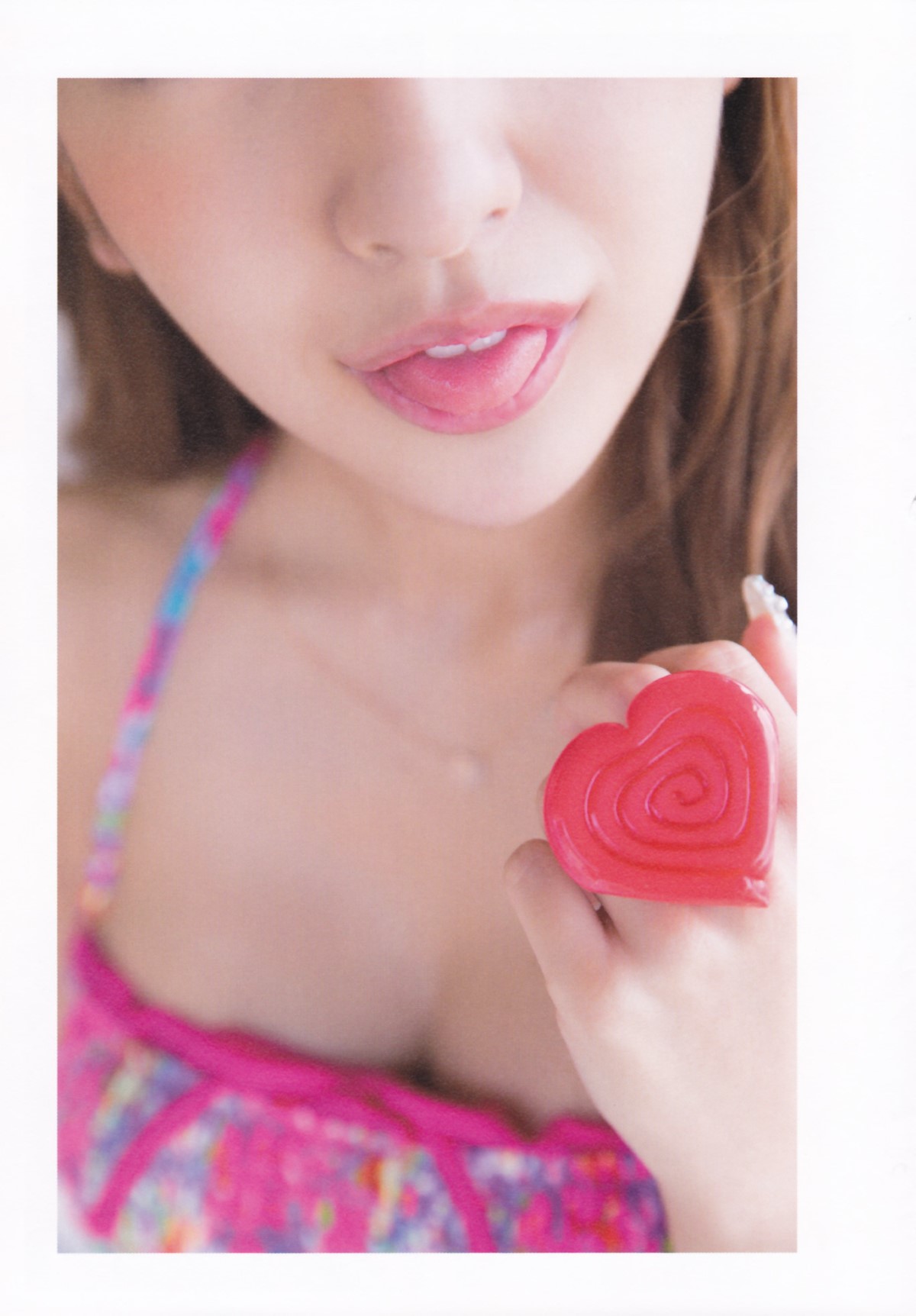 Photobook Tomomi Itano 板野友美 KB48 Graduation Commemorative Photobook Tomochin 0030 2507754262.jpg