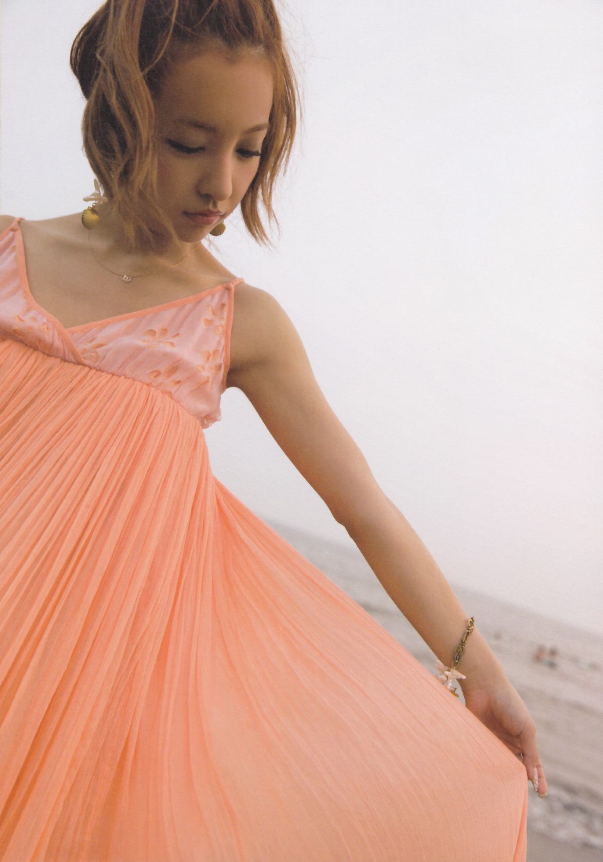 Photobook Tomomi Itano 板野友美 KB48 Graduation Commemorative Photobook Tomochin 0052 3564028546.jpg