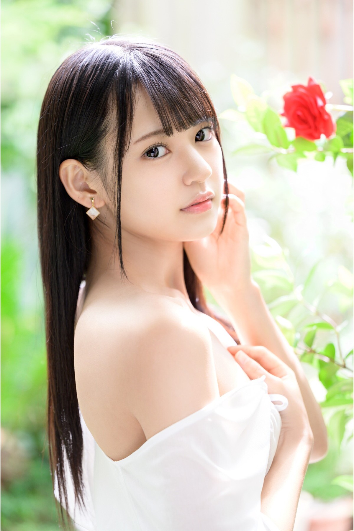 Photobook Umi Yatsugake 八掛うみ Prestige Pose Message 02 0013 2531759638.jpg