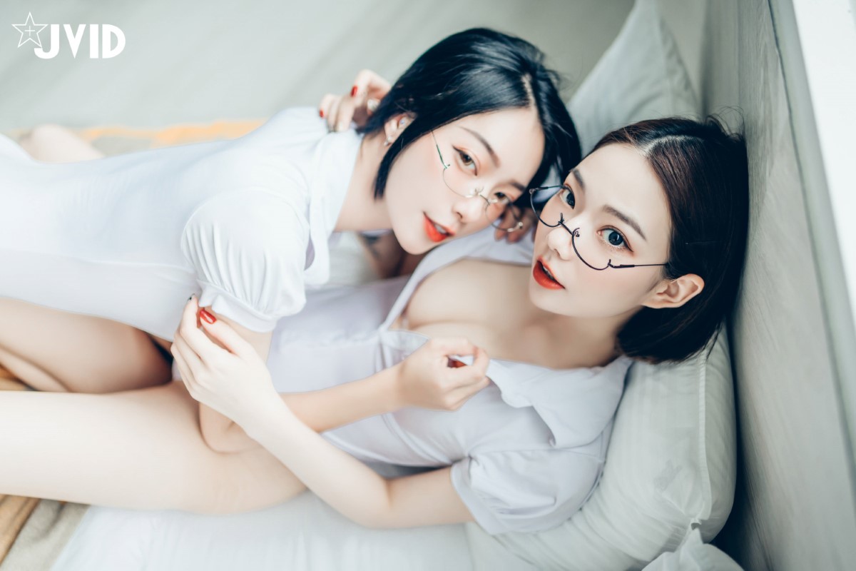 JVID 2022 02 14 Piao Piao 飄飄 And Jiu Jiu 啾啾 Celebrate Valentines Day With Goddess Sisters A 0020 2459983062.jpg