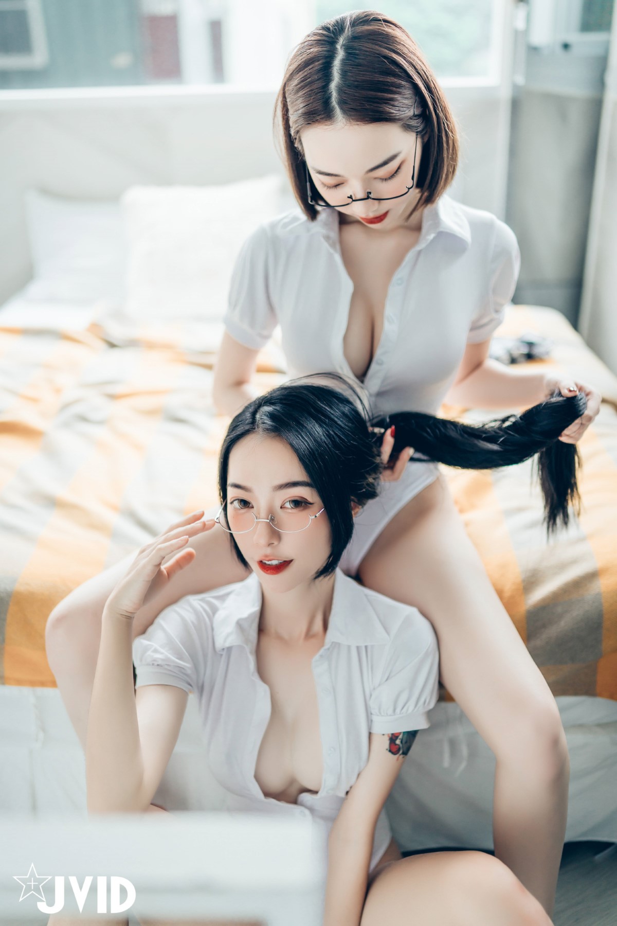 JVID 2022 02 14 Piao Piao 飄飄 And Jiu Jiu 啾啾 Celebrate Valentines Day With Goddess Sisters A 0038 5121323433.jpg