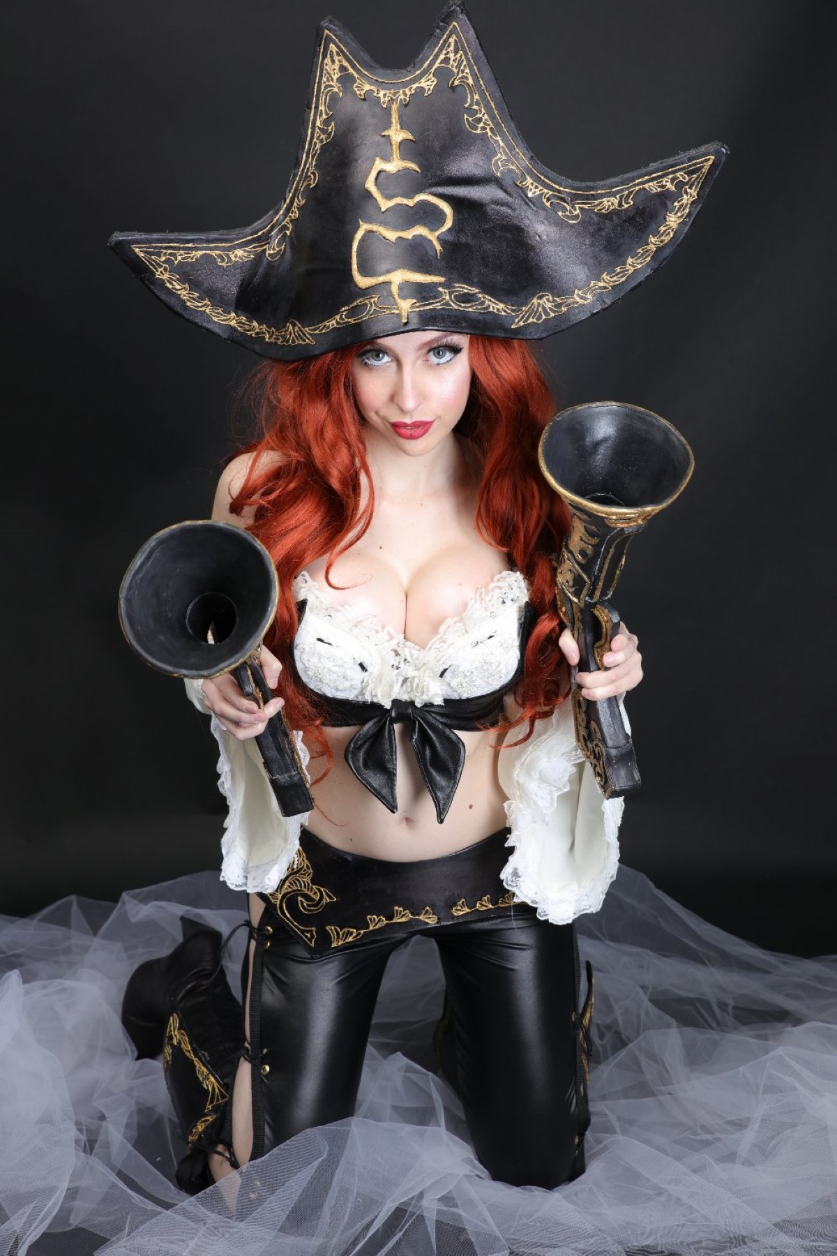 Lucy Lein Miss Fortune 0002 3467328270.jpg