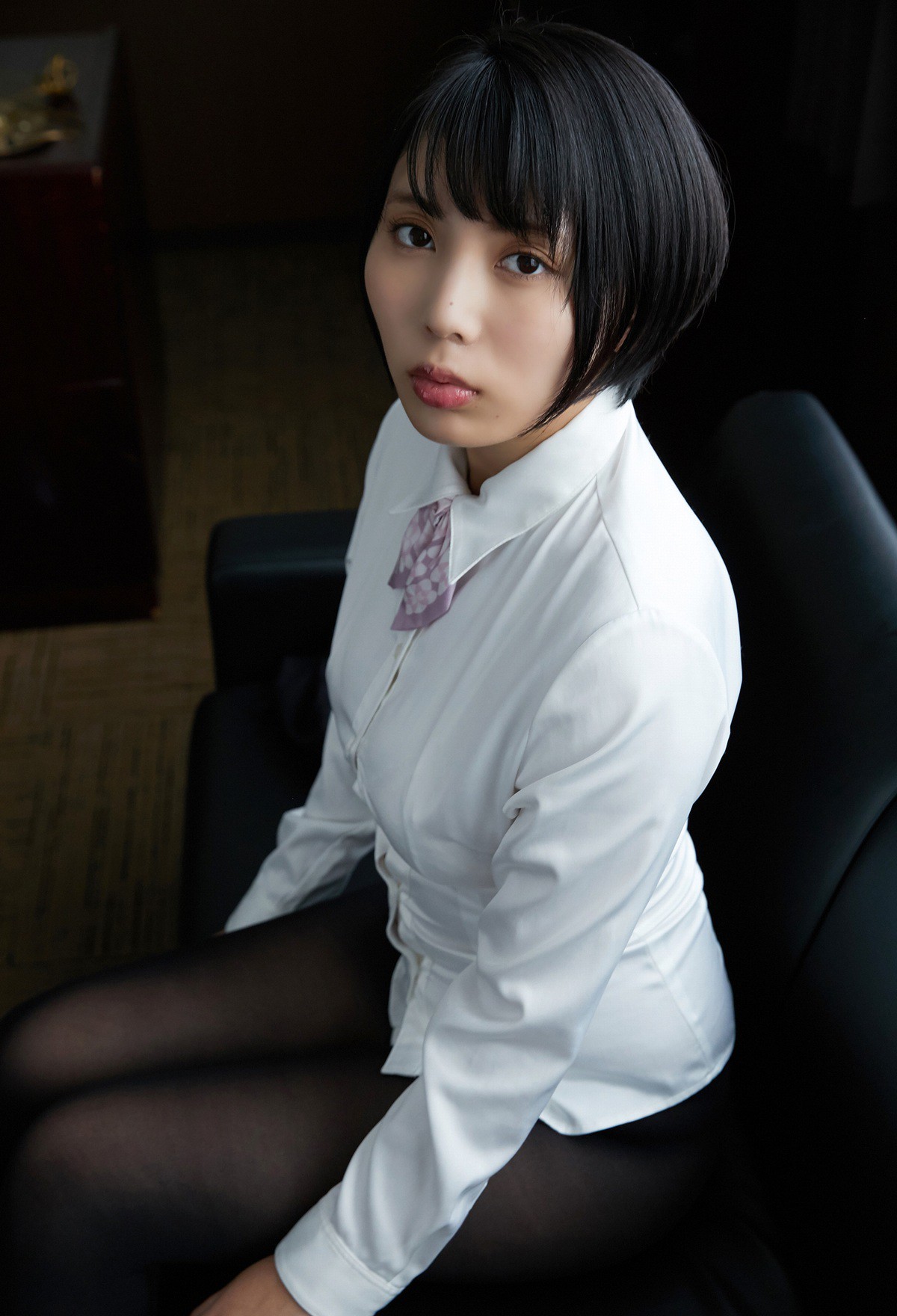 Photobook 2019 06 01 Kaoru Yasui 安位薫 A New Employee Yasui san 0043 5623653457.jpg