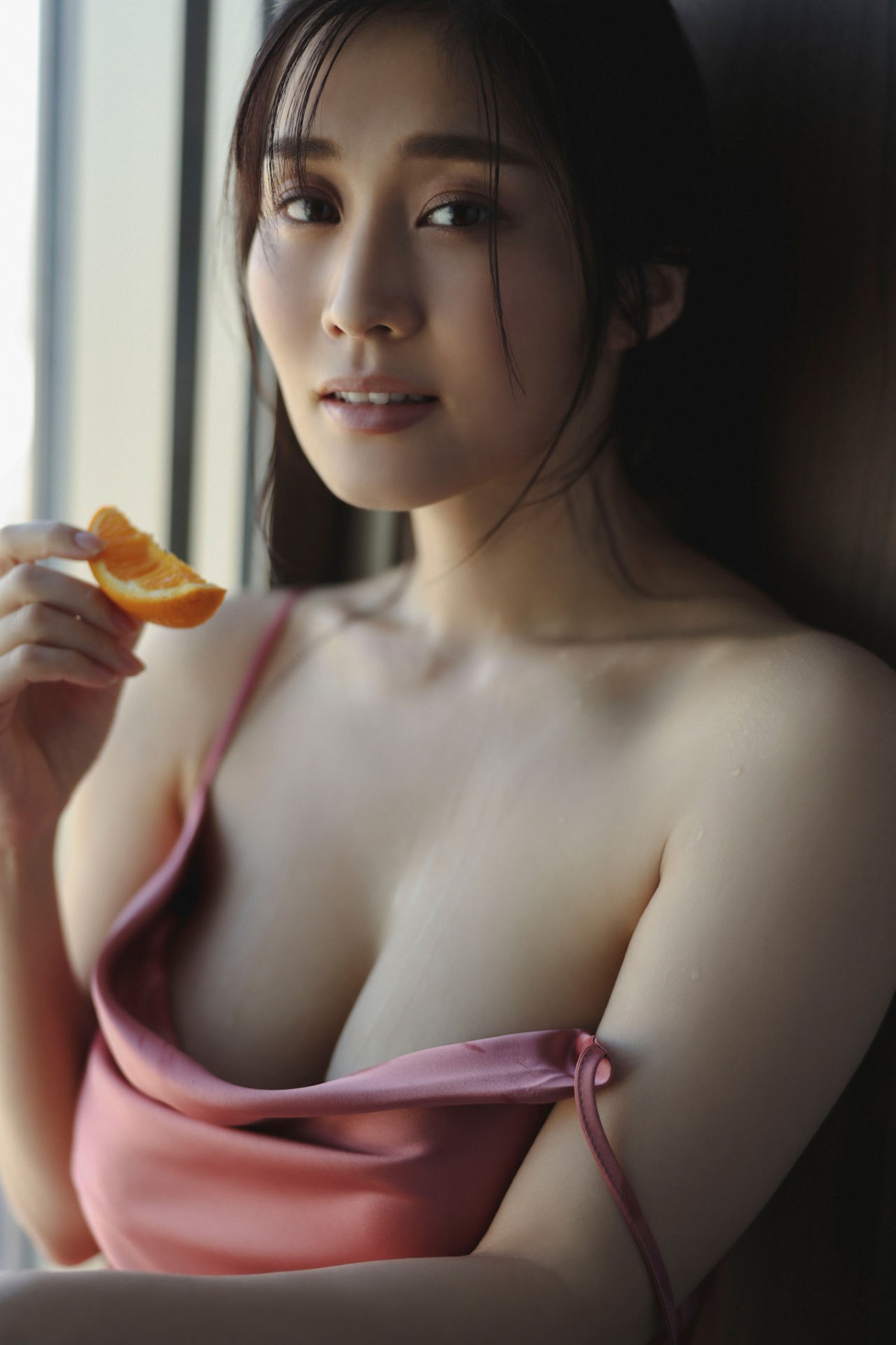 FRIDAY Digital Photobook 2023 02 10 Rin Takahashi 高橋凛 In A Suite Room With An I Cup Beauty Vol 2 0063 4221445506.jpg