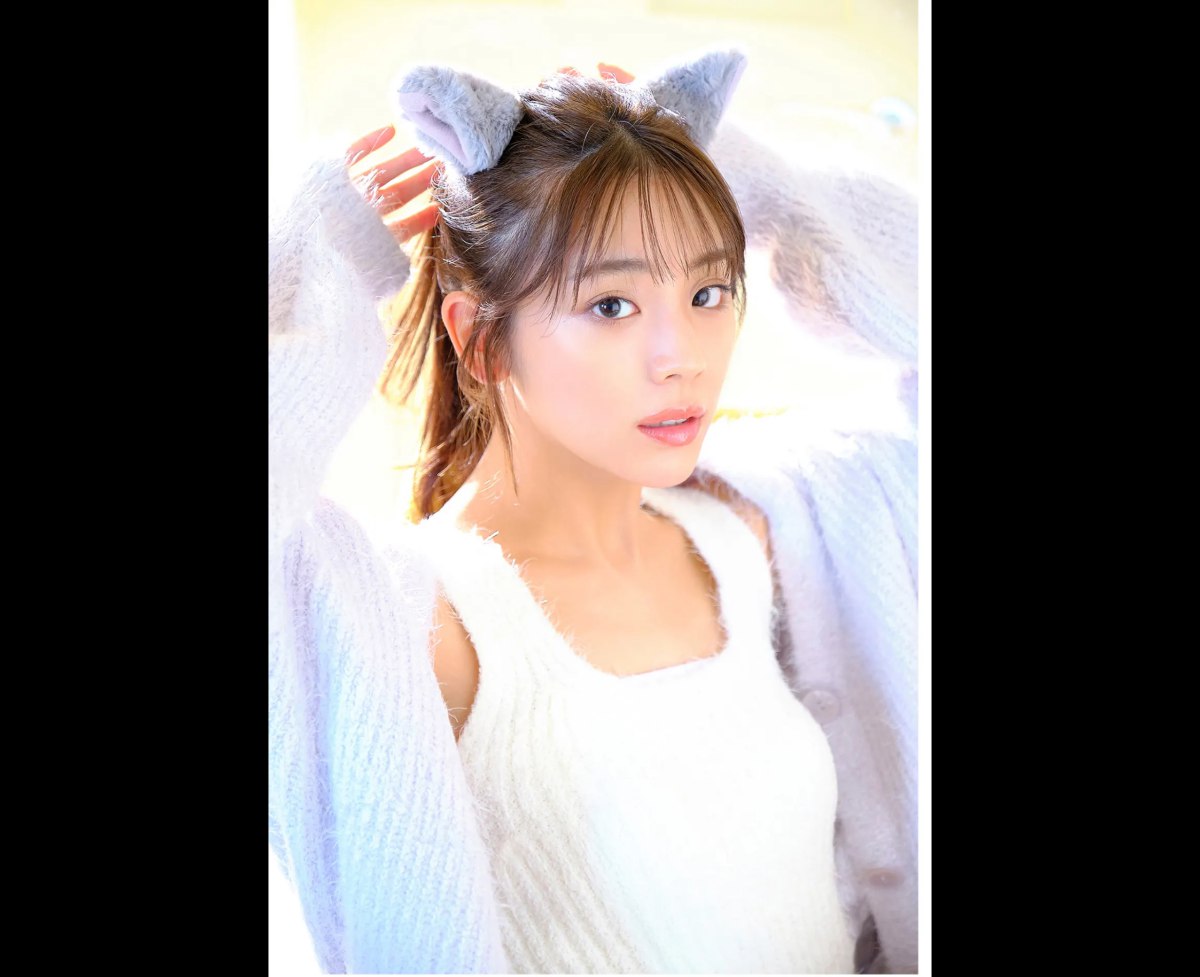 FRIDAY Digital Photo Asuka Kijima 貴島明日香 I Am By Your Side Complete Edition 0066 4009919883.jpg