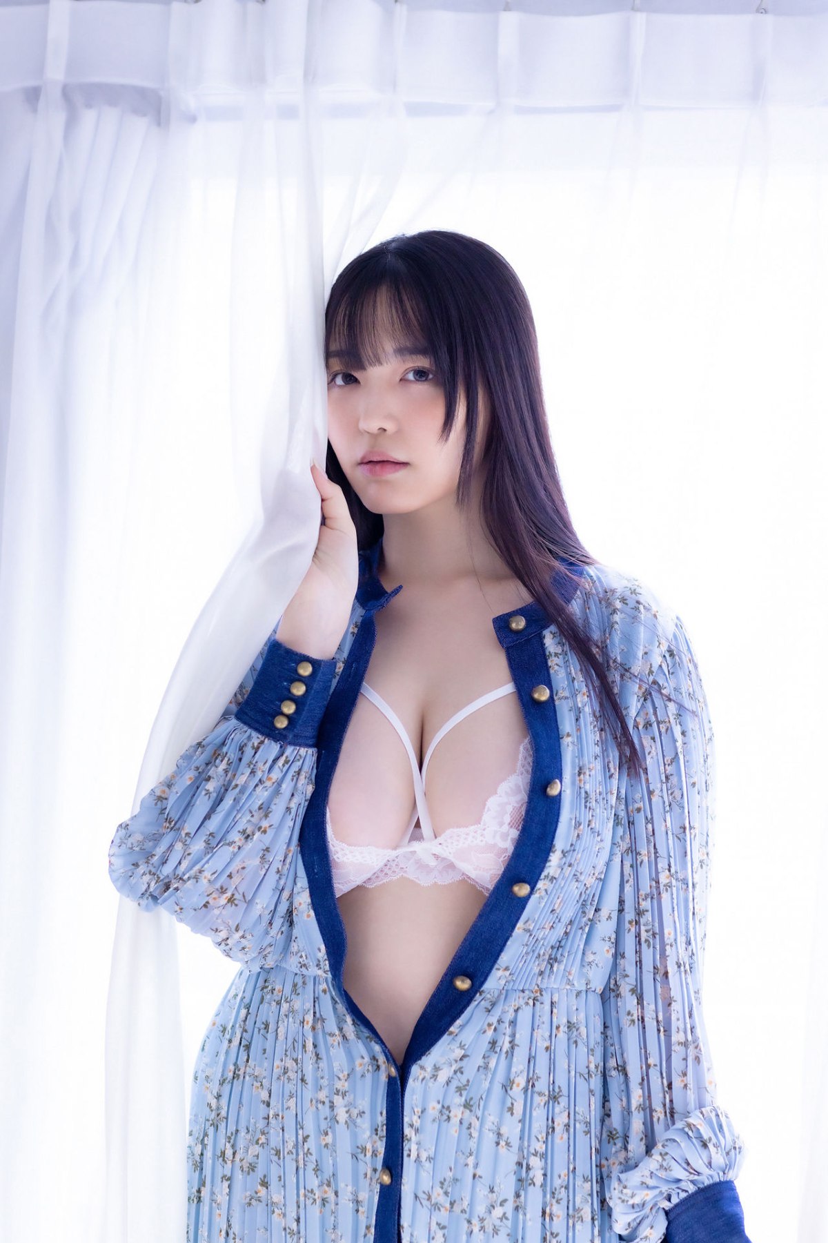 FRIDAY Digital Photobook 2023 02 24 Momona Koibuchi 恋渕ももな Melting Tawawa 0003 6782820462.jpg