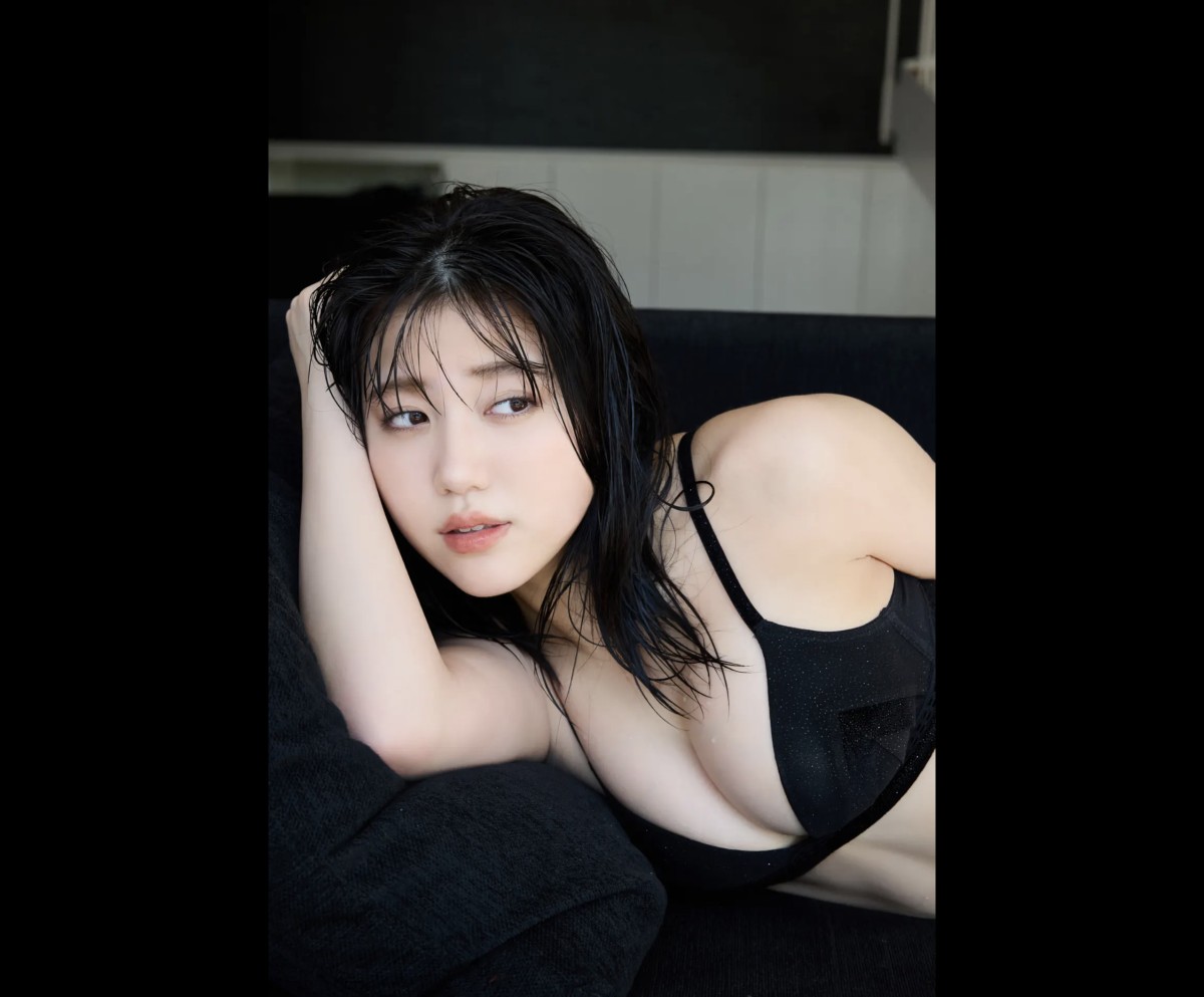 FRIDAYデジタル写真集 2023 02 16 Izumi Karen 和泉芳怜 Pretty And Sexy 0014 9611250747.jpg