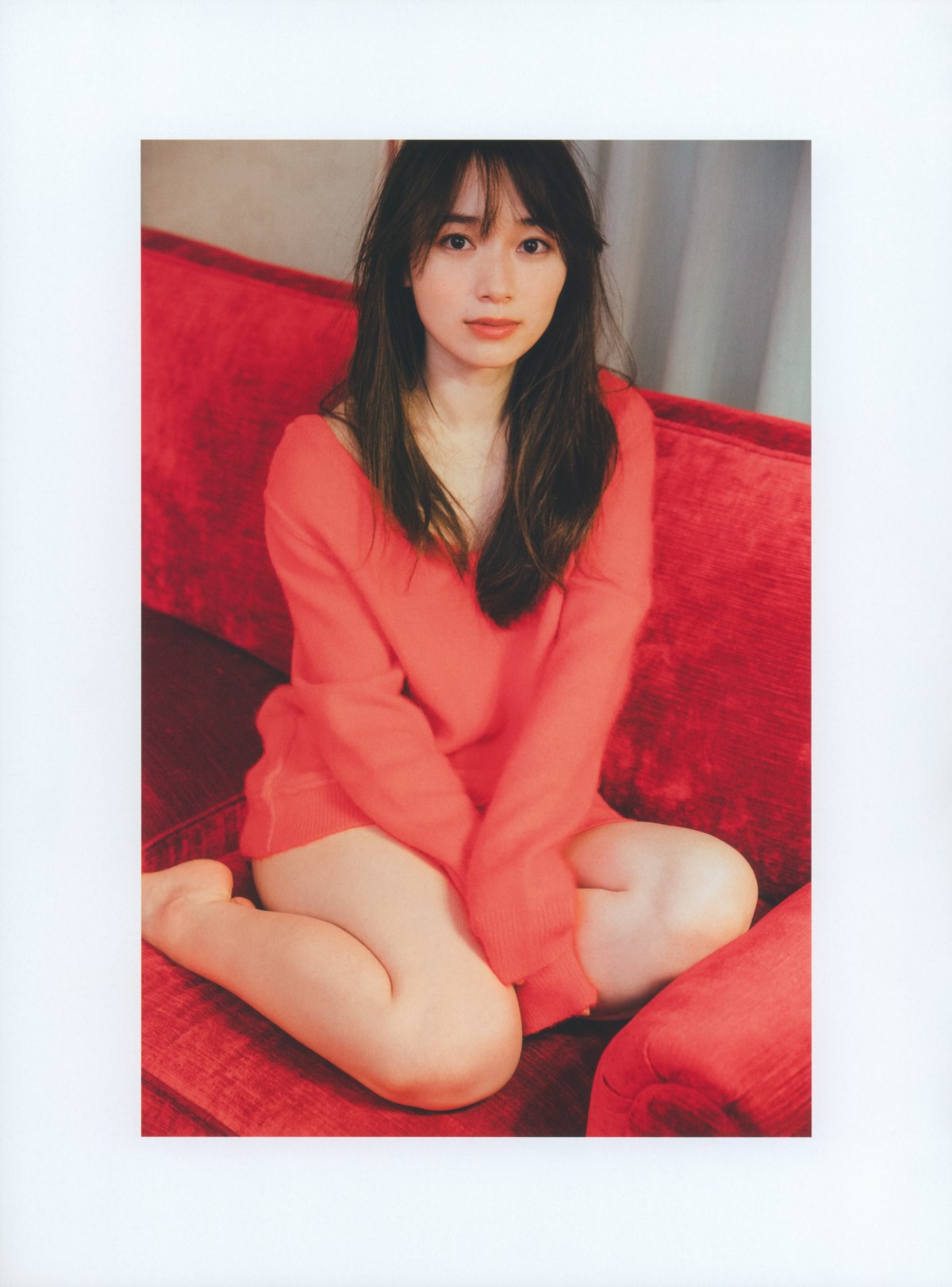 Photobook 2022 08 23 Rena Moriya 守屋麗奈 1st Photobook Egao No Guu Choki Paa 0085 4680611365.jpg